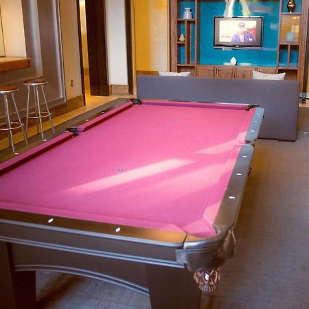 Crystal Quarters Furnished Apartments At The Gramercy Arlington Buitenkant foto