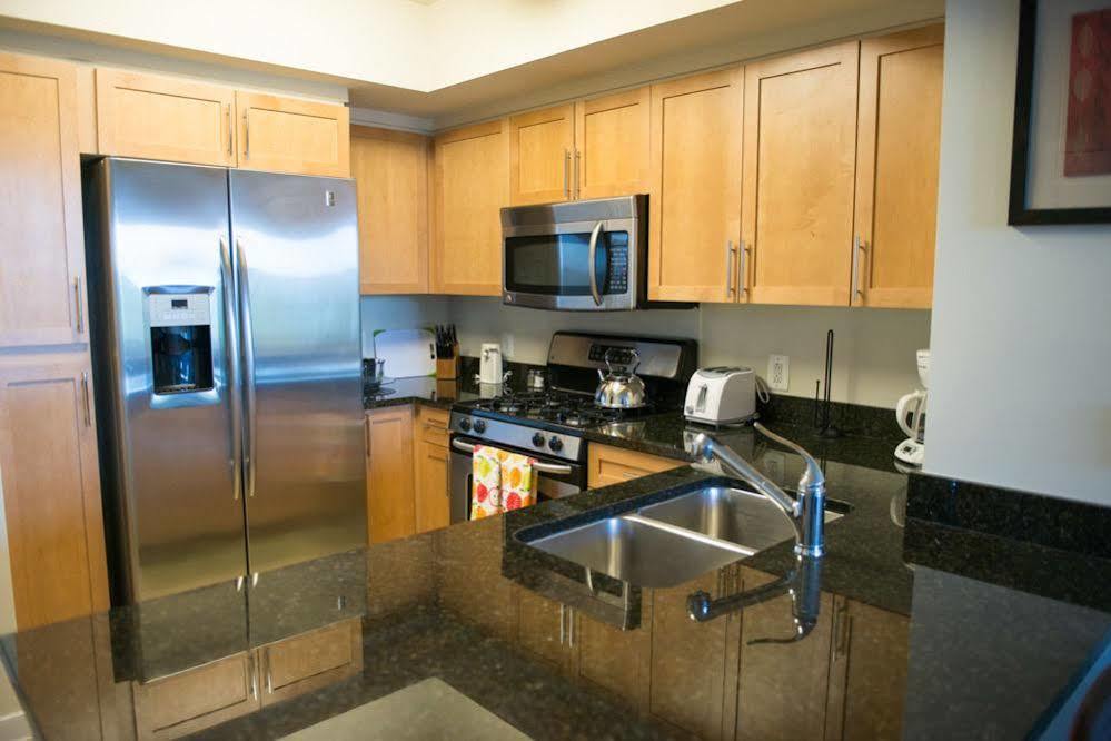 Crystal Quarters Furnished Apartments At The Gramercy Arlington Buitenkant foto